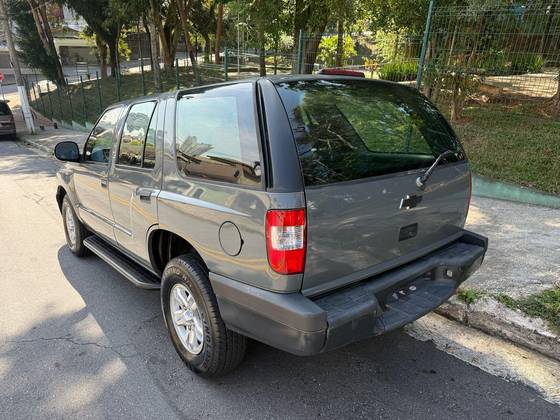 CHEVROLET BLAZER 2.4 MPFI ADVANTAGE 4X2 8V FLEX 4P MANUAL CHEVROLET BLAZER 2.4 MPFI ADVANTAGE 4X2 8V FLEX 4P MANUAL